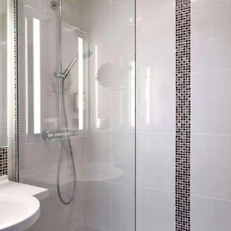 Arverna - Clt'hotel 3*