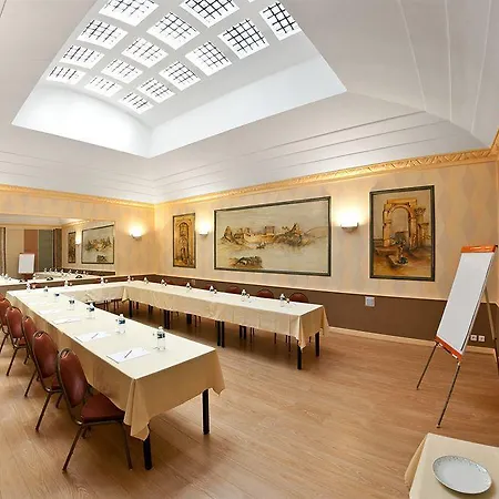 Arverna - Clt'hotel 3*